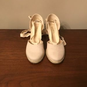 Women’s Lace-Up Wedges